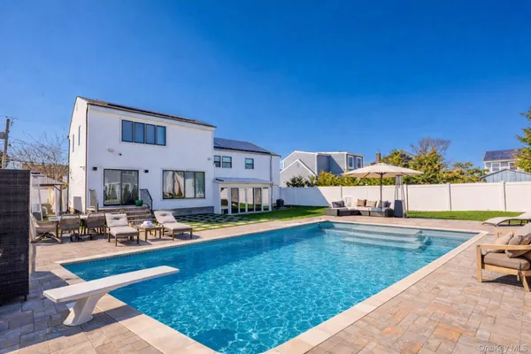 $1,050,000 | 85 Massapequa Avenue, Massapequa, NY 11758