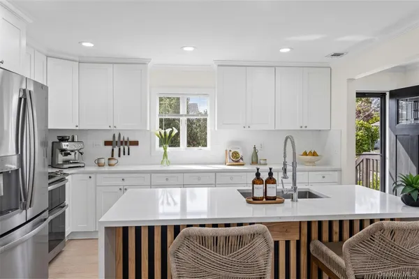 $1,050,000 | 85 Massapequa Avenue, Massapequa, NY 11758