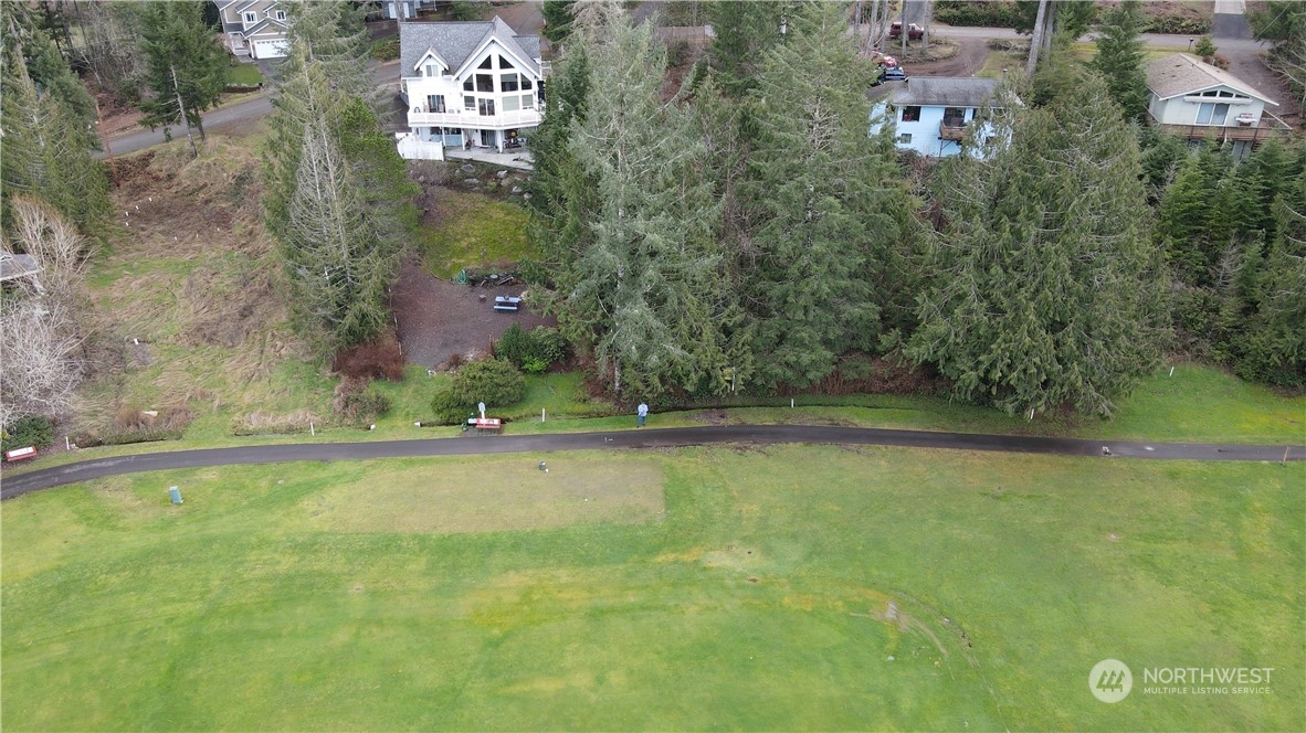 281 East Rd Of Tralee Shelton, WA 98584 - Photo 11 of 32