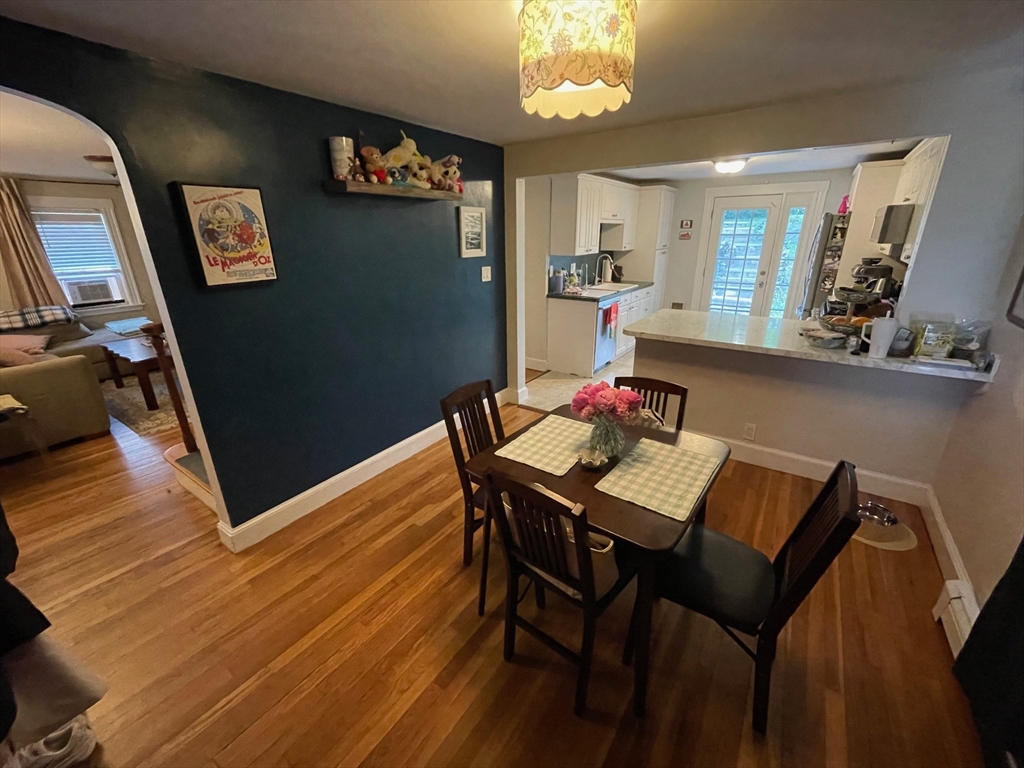 20 Oak Road Medford, MA 02155 - Photo 7 of 28