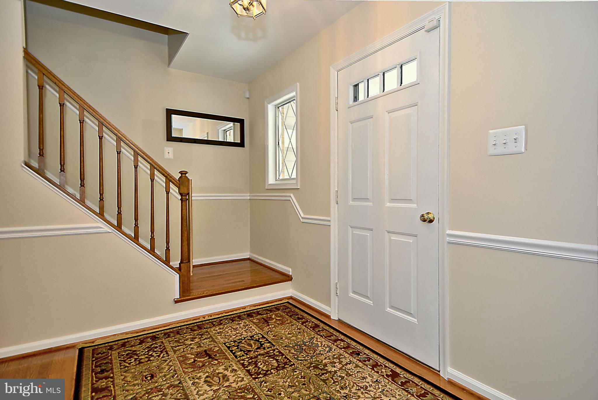 8537 Innisfree Drive Springfield, VA 22153 - Photo 2 of 30 Entry Way