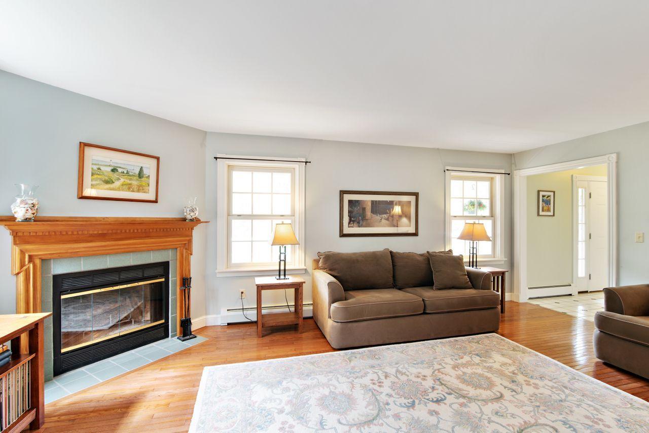 4 Springbrook Lane Scarborough, ME 04074 - Photo 5 of 36 064springbrooklane2008hires