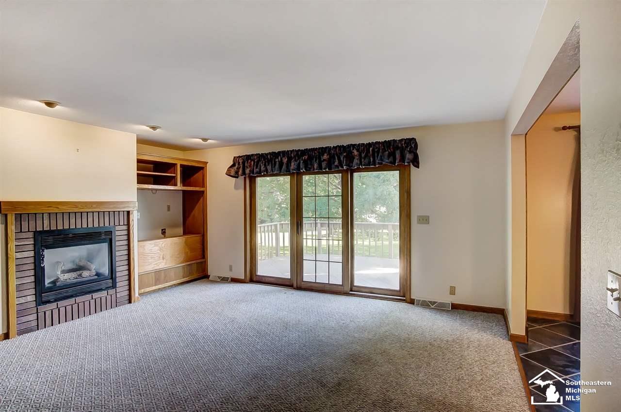 11047 Jackman Road Temperance, MI 48182 - Photo 13 of 50 31364267-12.JPG