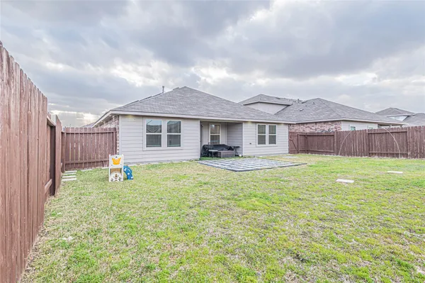 $2,550 | 5110 Hedgerose Lane, Katy, TX 77449