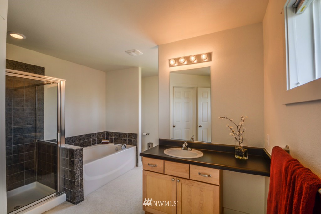 3912 154th Place Southeast Bothell, WA 98012 - Photo 12 of 23 Gallery Image 12