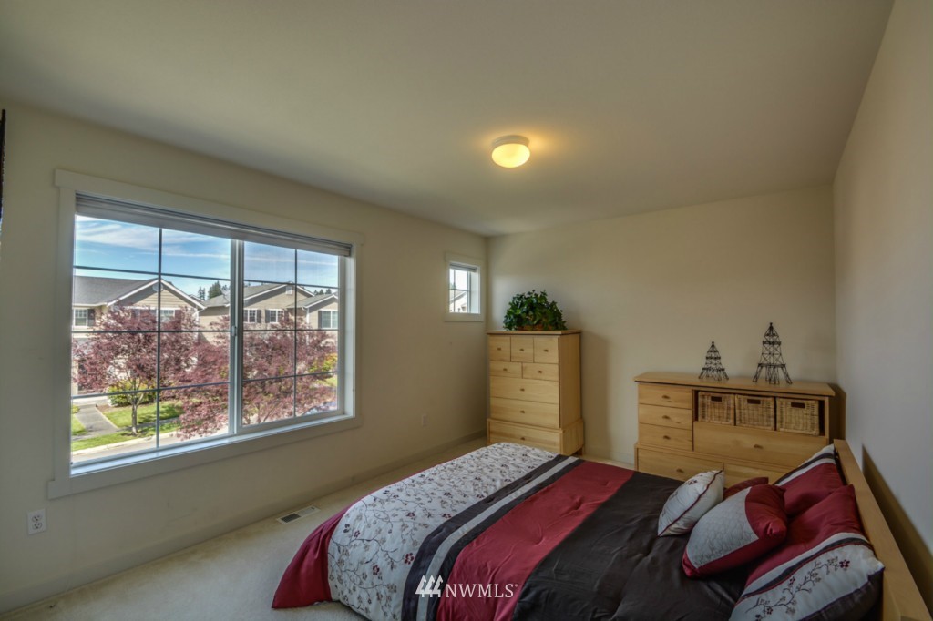 3912 154th Place Southeast Bothell, WA 98012 - Photo 14 of 23 Gallery Image 14