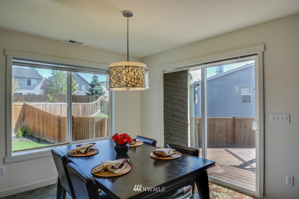 3912 154th Place Southeast Bothell, WA 98012 - Photo 6 of 23 Gallery Image 6