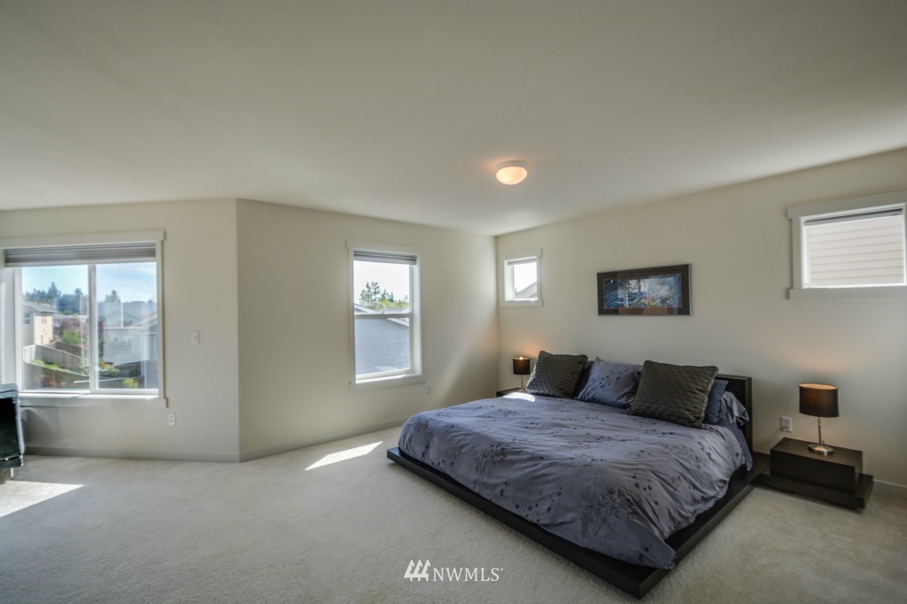 3912 154th Place Southeast Bothell, WA 98012 - Photo 9 of 23 Gallery Image 9