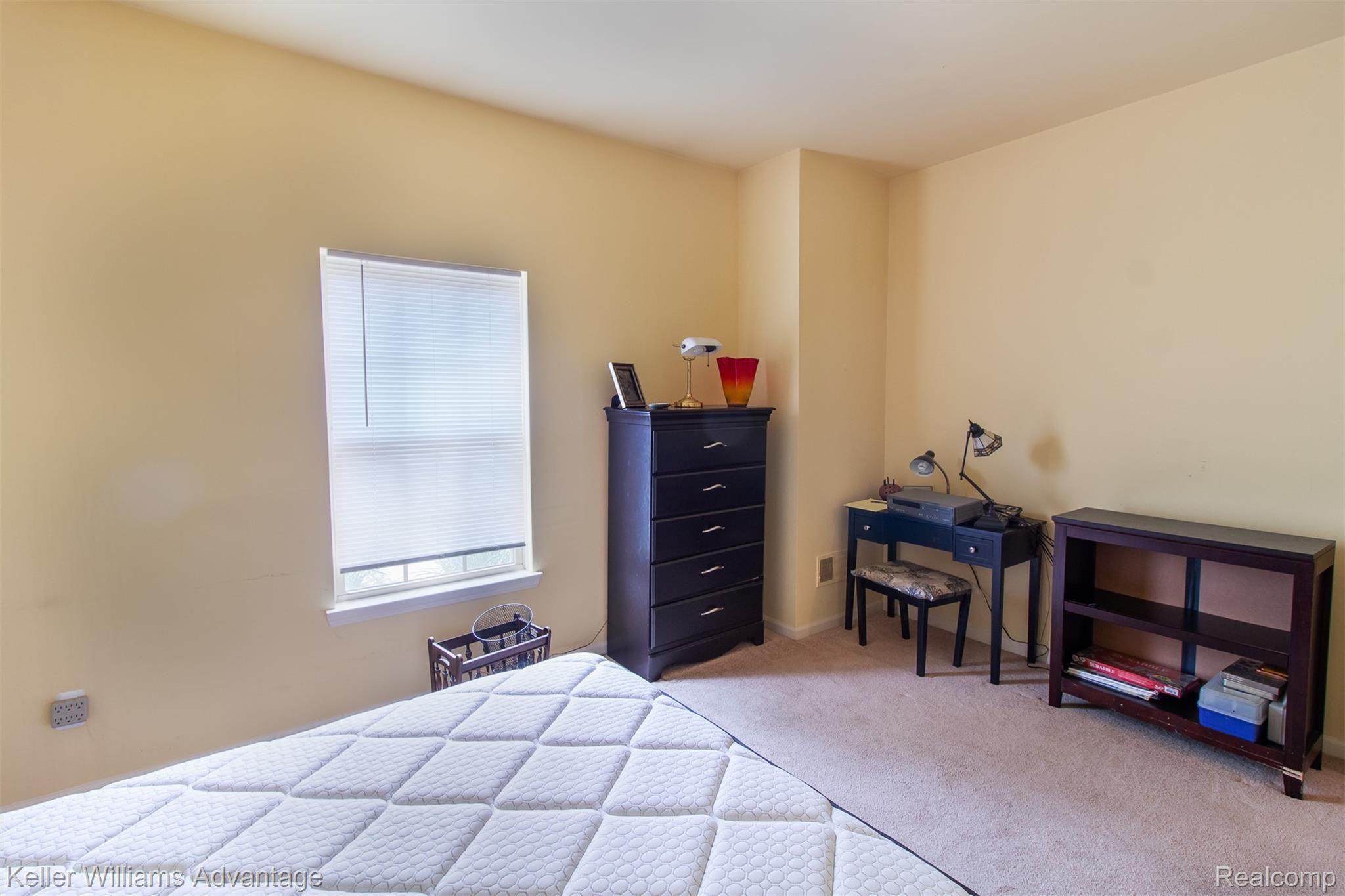 11760 Farmington Road Livonia, MI 48150 - Photo 19 of 24 FarmingtonRd_11760_BedA_03.jpg