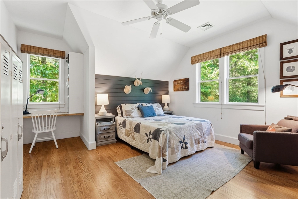 409 Henry Street Amherst, MA 01002 - Photo 29 of 42