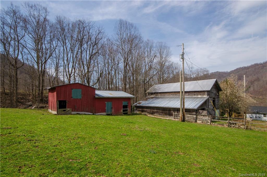 161 Round Rock Road Clyde, NC 28721 - Photo 18 of 25