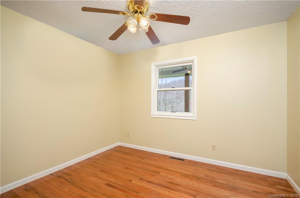 161 Round Rock Road Clyde, NC 28721 - Photo 10 of 25