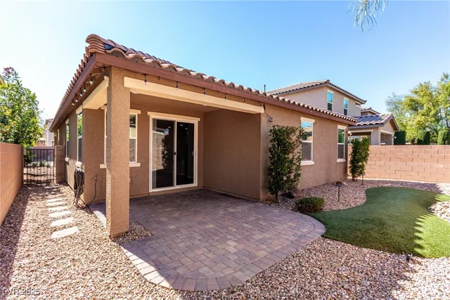 $2,495 | 5344 Bocopa Street, Las Vegas, NV 89148