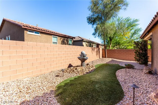 $2,495 | 5344 Bocopa Street, Las Vegas, NV 89148