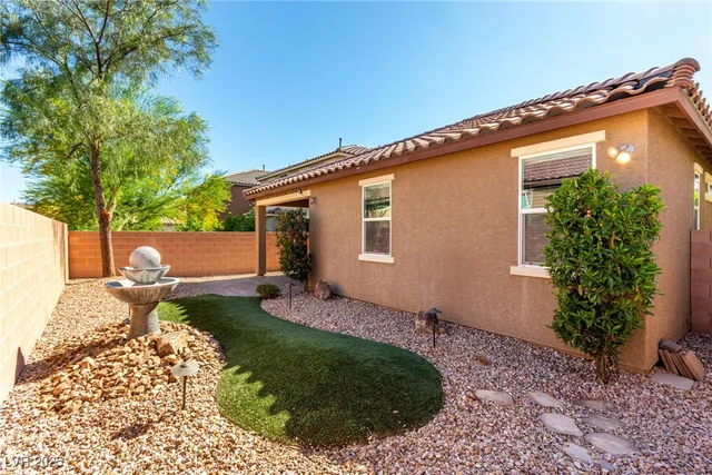 $2,495 | 5344 Bocopa Street, Las Vegas, NV 89148