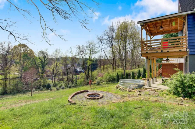 $279,990 | 403 Spruce Street Southwest, Lenoir, NC 28645