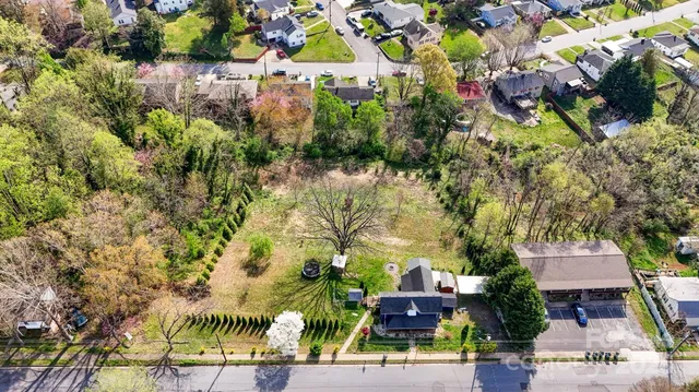 $279,990 | 403 Spruce Street Southwest, Lenoir, NC 28645