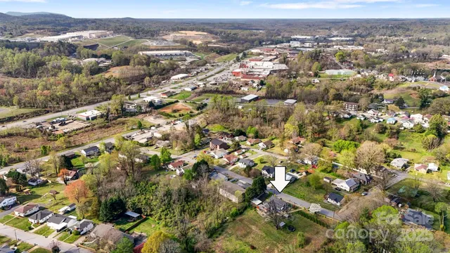 $279,990 | 403 Spruce Street Southwest, Lenoir, NC 28645