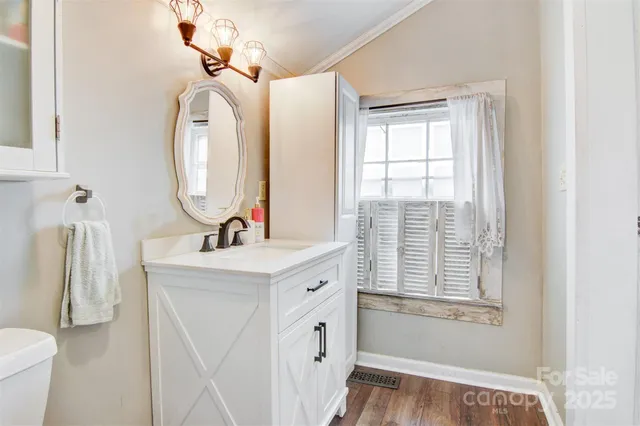 $279,990 | 403 Spruce Street Southwest, Lenoir, NC 28645