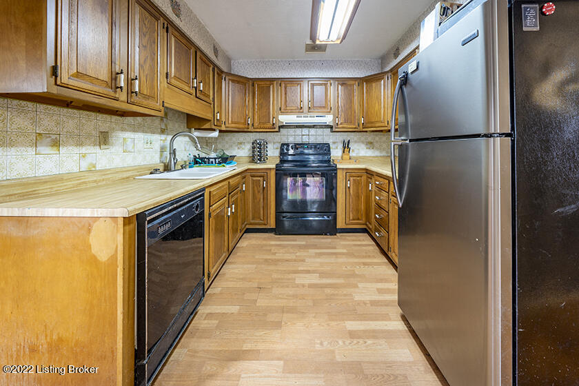 5506 Mcdeane Road Louisville, KY 40216 - Photo 8 of 18 18