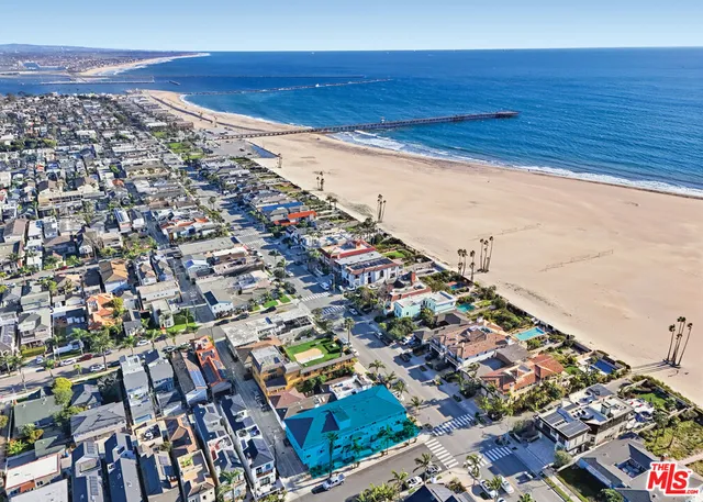 $5,950,000 | 301 Ocean Avenue, Seal Beach, CA 90740