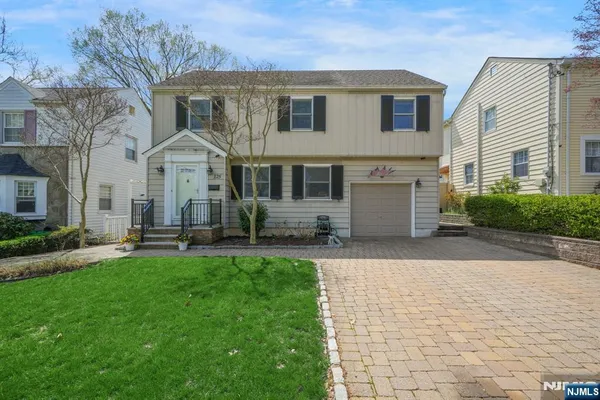 $735,800 | 125 Rutgers Place, Nutley, NJ 07110