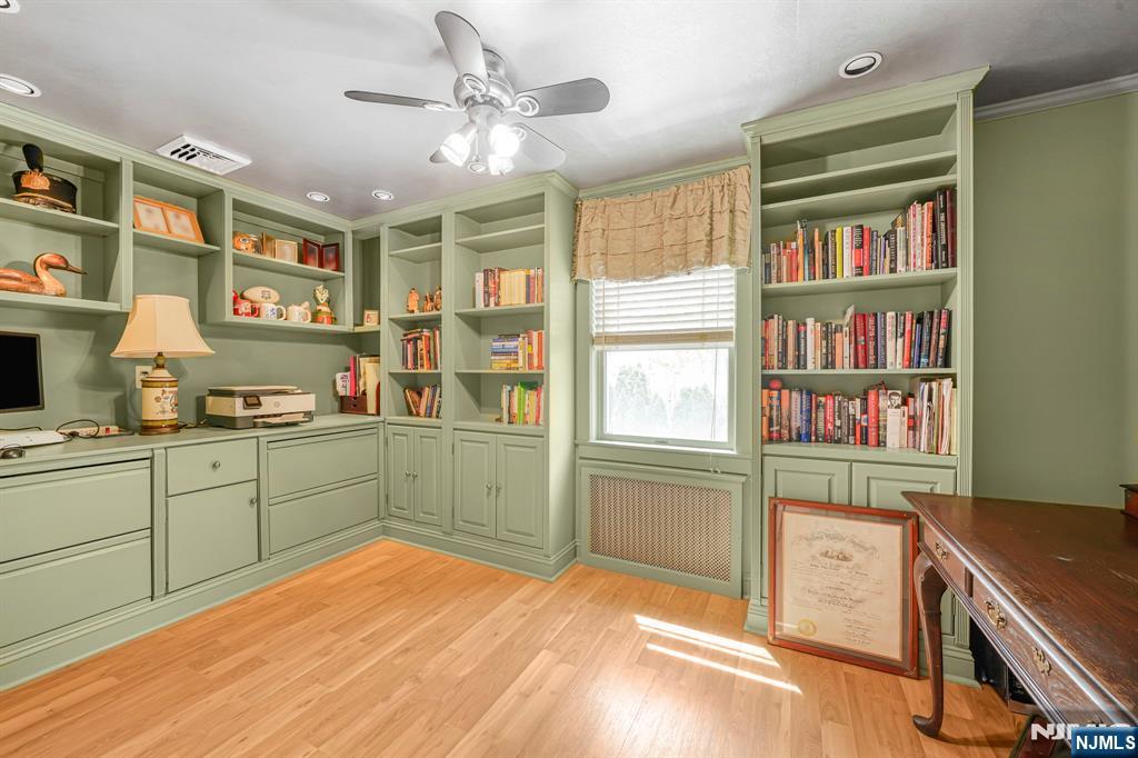 125 Rutgers Place Nutley, NJ 07110 - Photo 17 of 31