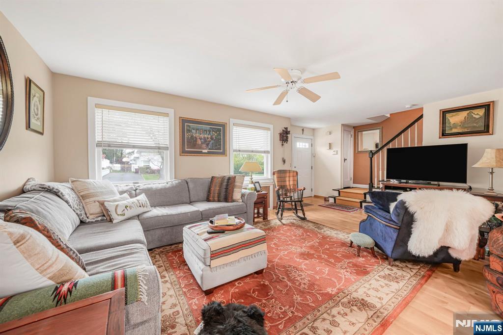 125 Rutgers Place Nutley, NJ 07110 - Photo 3 of 31