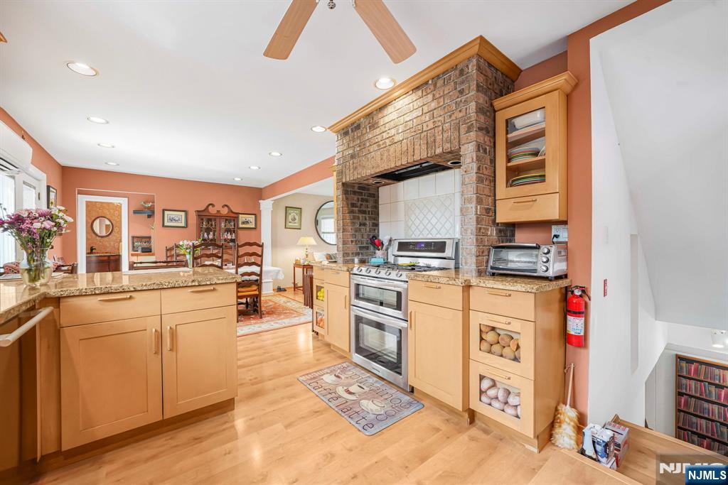 125 Rutgers Place Nutley, NJ 07110 - Photo 8 of 31