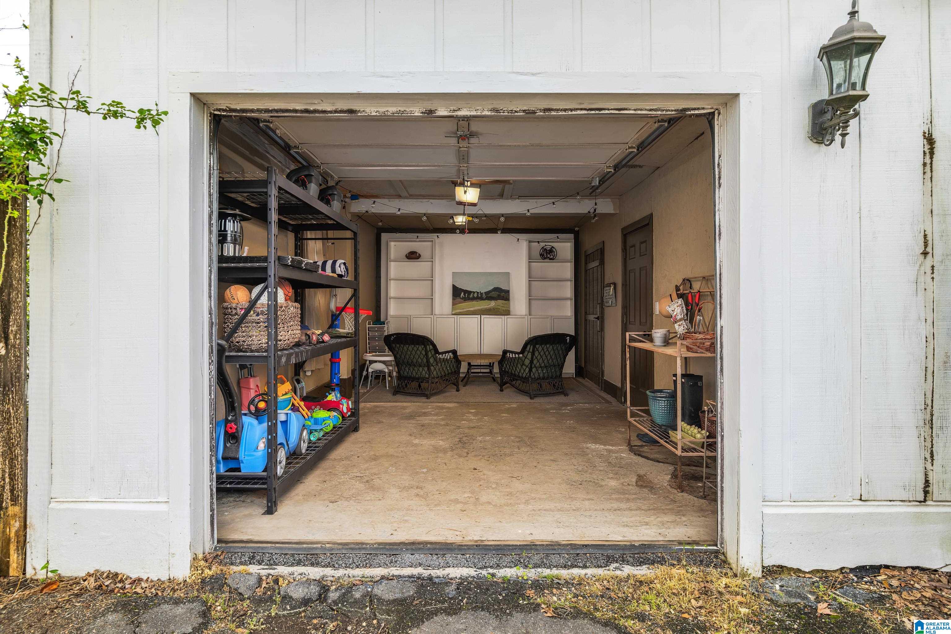 909 Broadway Street Birmingham, AL 35209 - Photo 33 of 42