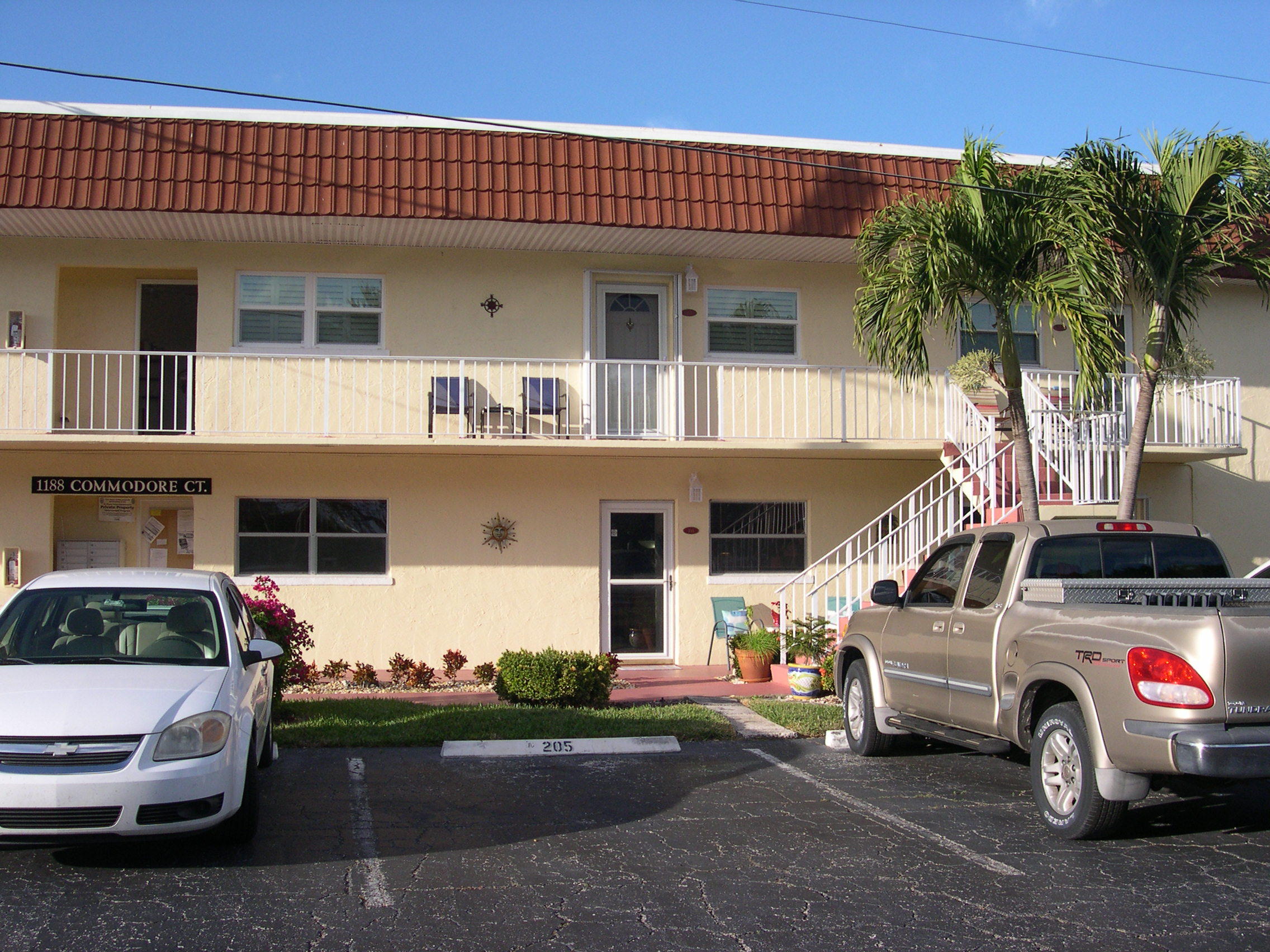 1188 Commodore Court, Unit 105 Fort Pierce, FL 34949 - Photo 26 of 27 Front of building.