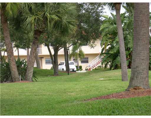 1188 Commodore Court, Unit 105 Fort Pierce, FL 34949 - Photo 27 of 27 Front of building.