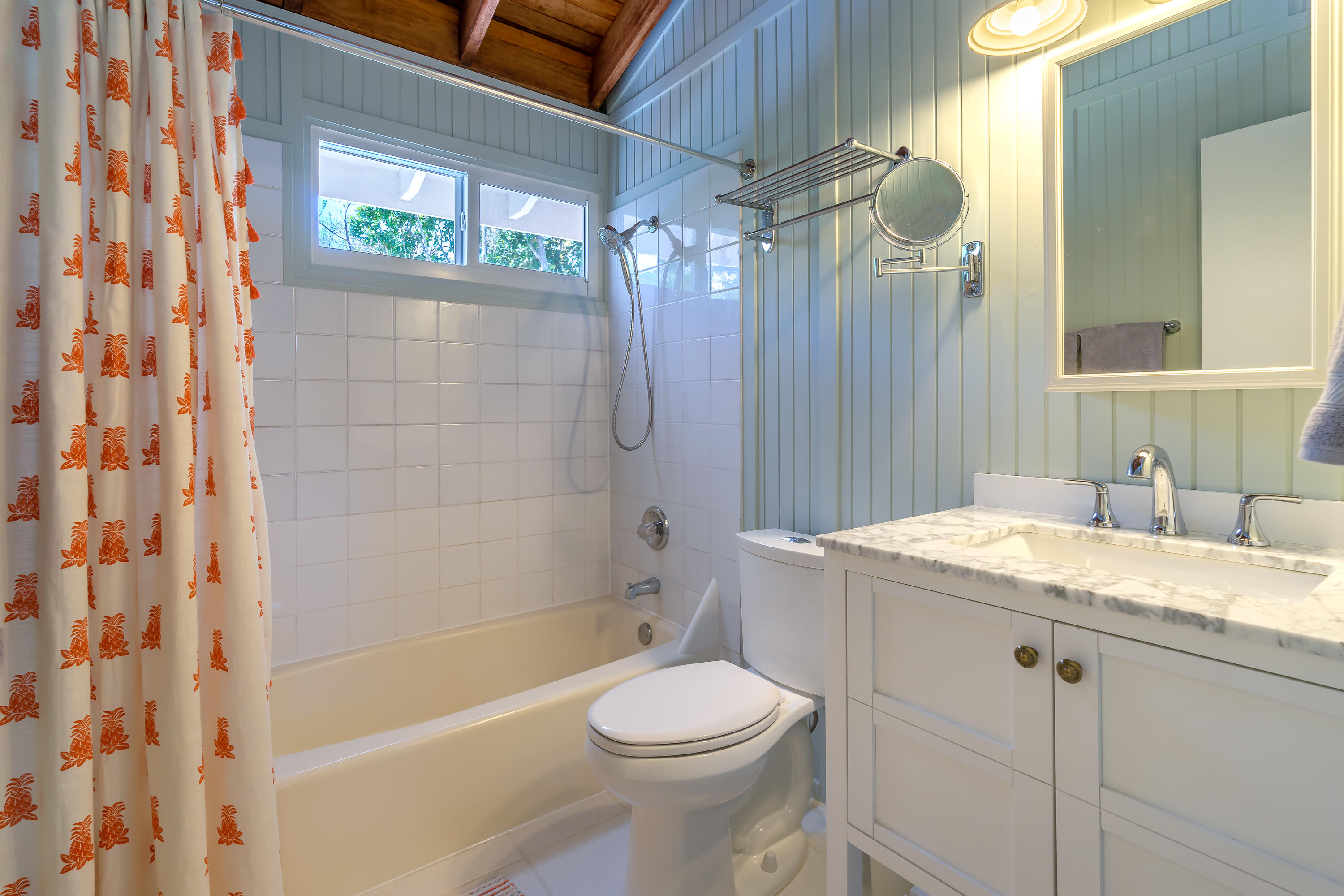 280 Key Honey Road Tavernier, FL 33070 - Photo 22 of 41 Guest Bathroom