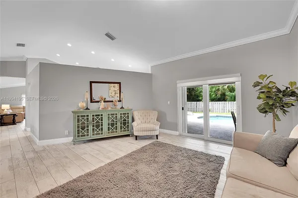 $6,000 | 9841 Southwest 1st Street, Unit 9841, Plantation, FL 33324