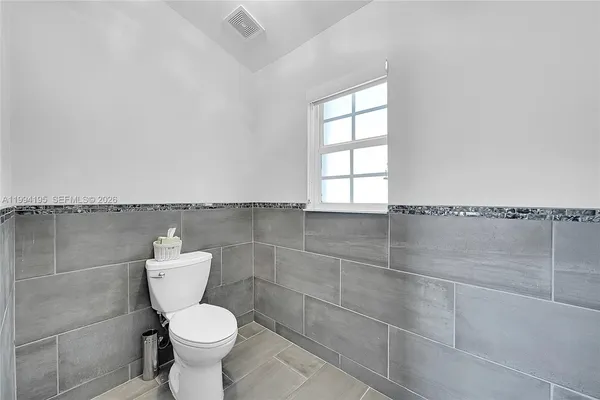 $6,000 | 9841 Southwest 1st Street, Unit 9841, Plantation, FL 33324