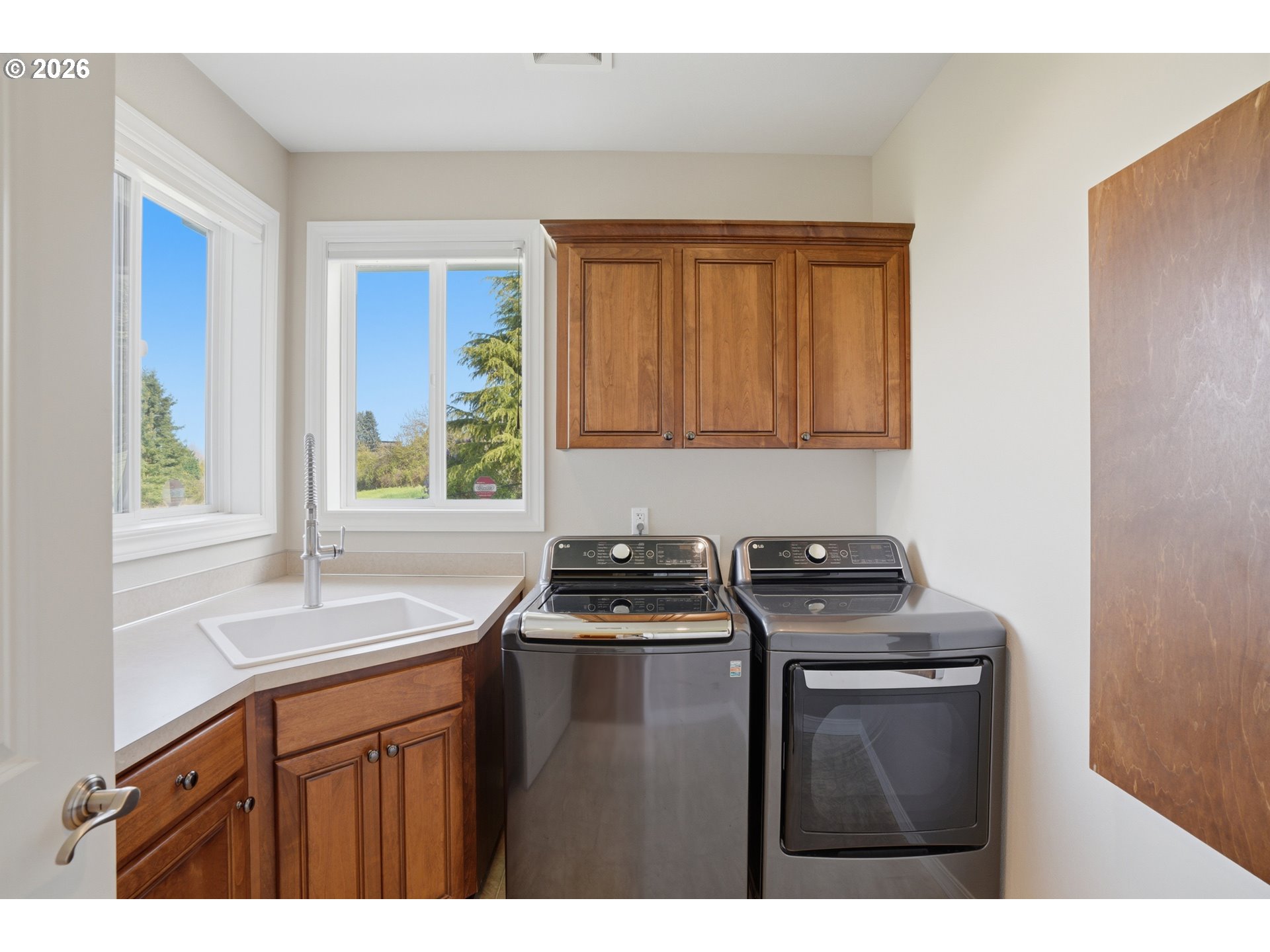 19810 Northwest 61st Avenue Ridgefield, WA 98642 - Photo 32 of 48 Laundry