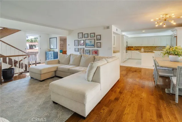 $1,800,000 | 32548 Coastsite Drive, Rancho Palos Verdes, CA 90275