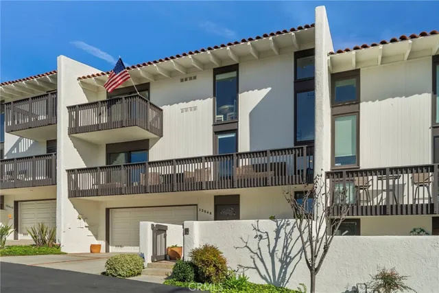 $1,800,000 | 32548 Coastsite Drive, Rancho Palos Verdes, CA 90275