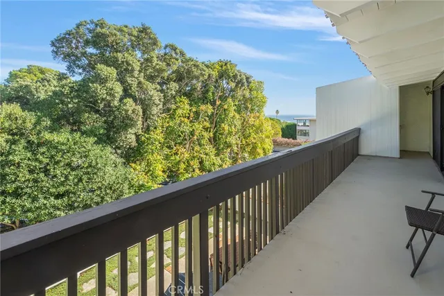 $1,800,000 | 32548 Coastsite Drive, Rancho Palos Verdes, CA 90275