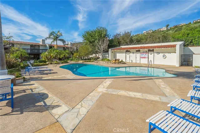 $1,800,000 | 32548 Coastsite Drive, Rancho Palos Verdes, CA 90275