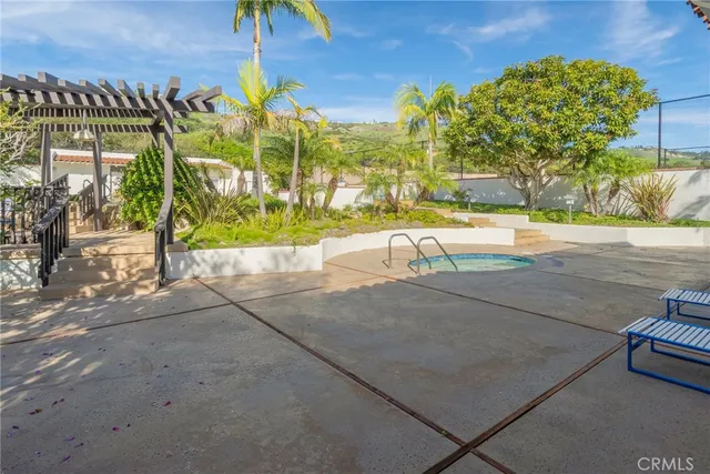 $1,800,000 | 32548 Coastsite Drive, Rancho Palos Verdes, CA 90275