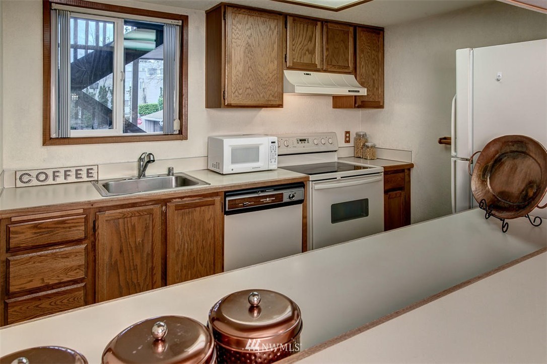 7581 Old Redmond Road, Unit 11 Redmond, WA 98052 - Photo 7 of 16 Gallery Image 7