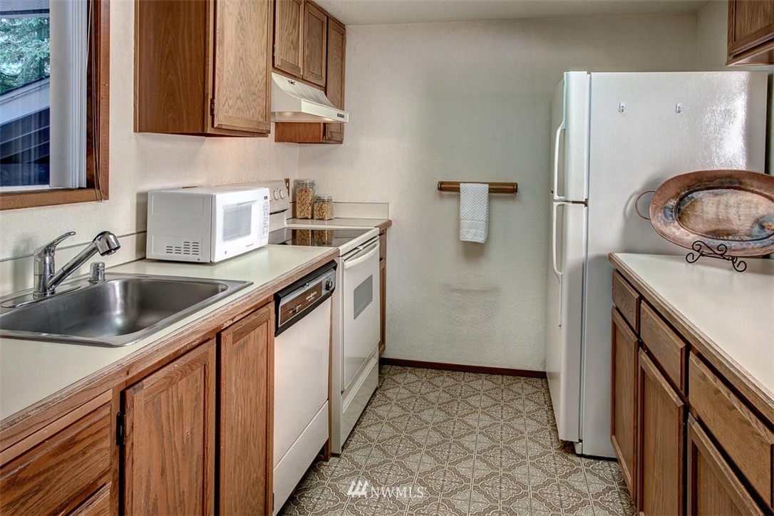 7581 Old Redmond Road, Unit 11 Redmond, WA 98052 - Photo 8 of 16 Gallery Image 8