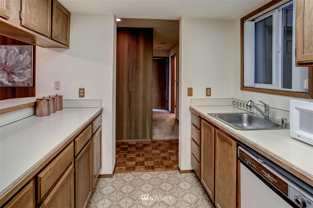 7581 Old Redmond Road, Unit 11 Redmond, WA 98052 - Photo 9 of 16 Gallery Image 9