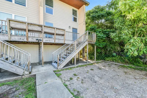 $1,150 | 1817 Biovu Drive, Galveston, TX 77551