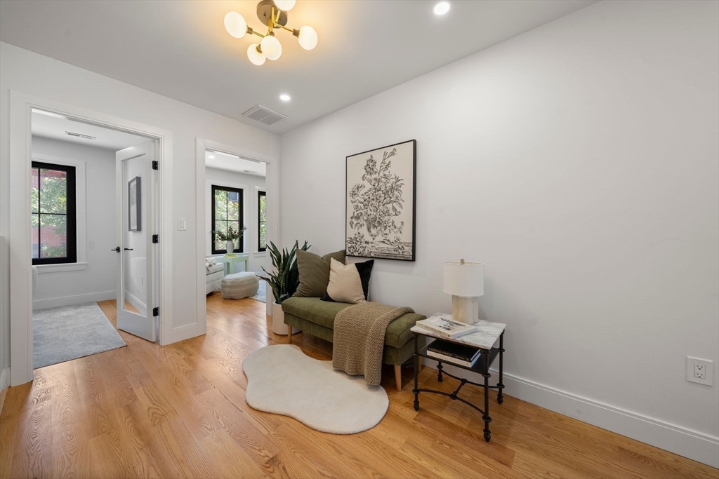 181 I Street Boston, MA 02127 - Photo 10 of 31