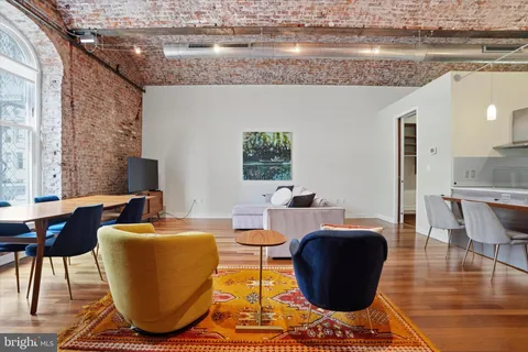 $465,000 | 105 South 12th Street, Unit 401, Philadelphia, PA 19107