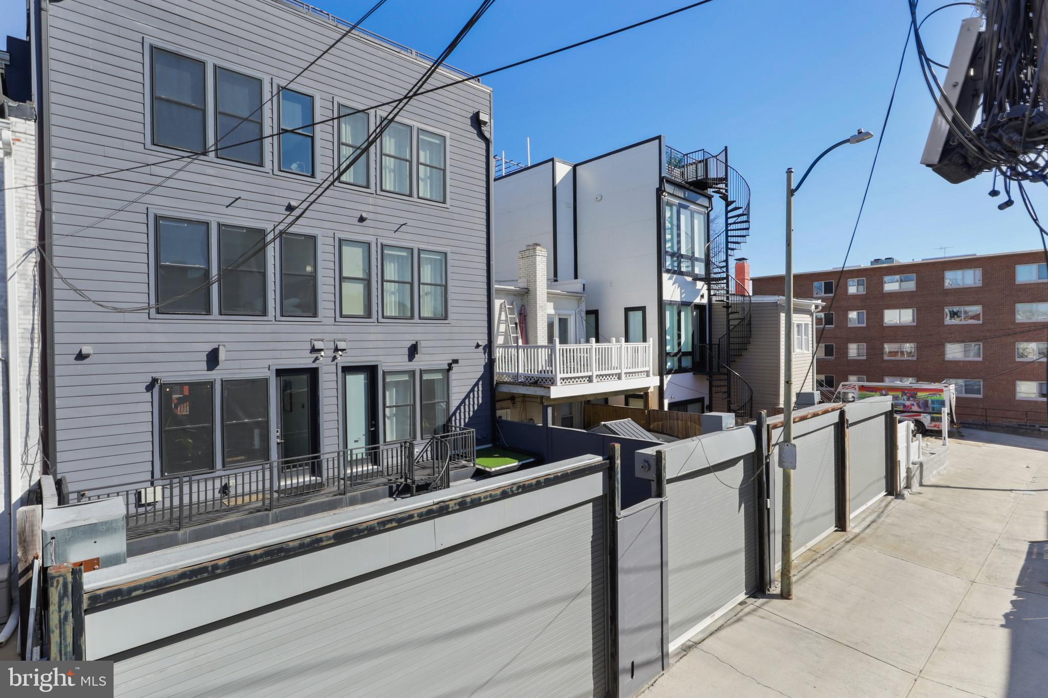 558 Harvard Street Northwest, Unit B Washington, DC 20001 - Photo 53 of 67