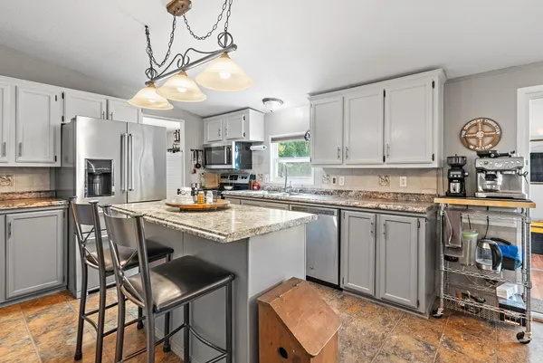 $727,999 | 1333 Roberts Road, Goodlettsville, TN 37072
