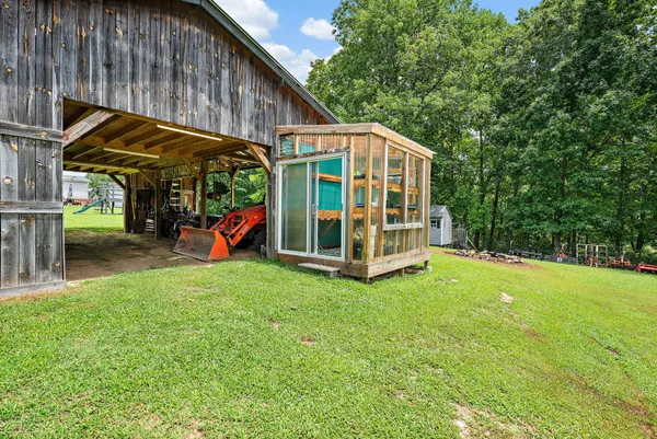 $727,999 | 1333 Roberts Road, Goodlettsville, TN 37072
